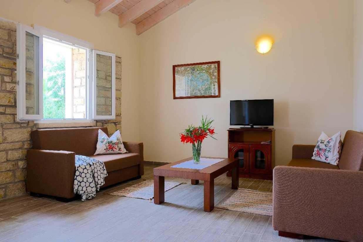 Hara Villa *